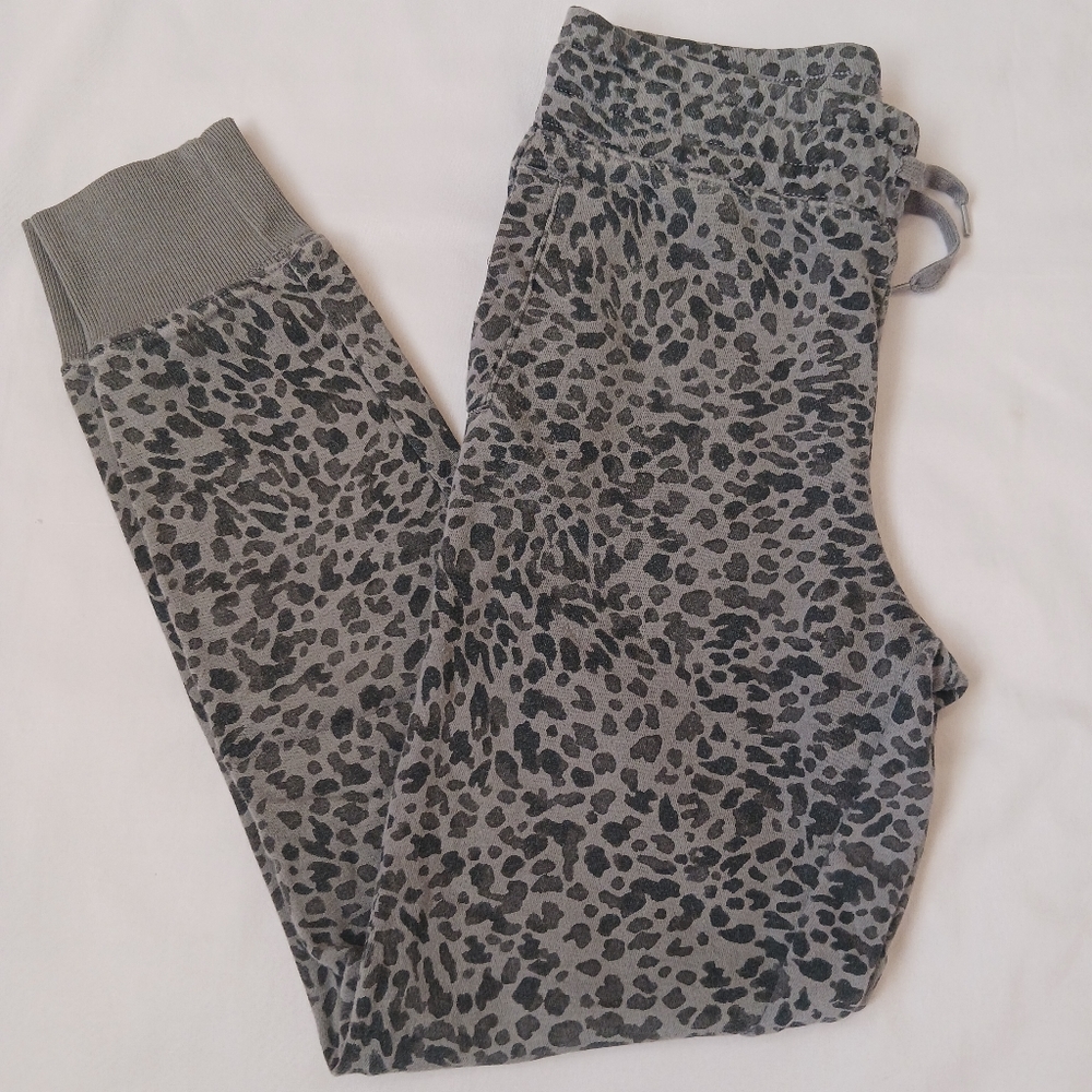 Old Navy Girls sweatpants size L (10-12)